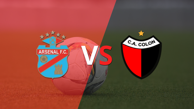 Arsenal le ganó con claridad a Colón por 2 a 0