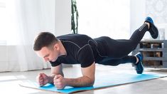 Mejorar la movilidad de la cadera ayuda a evitar tensiones musculares y sobrecargas. Mejorar la movilidad de la cadera ayuda a evitar tensiones musculares y sobrecargas.