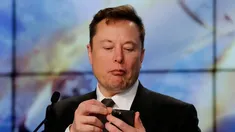Elon Musk compró Twitter y se llenó de memes. Elon Musk compró Twitter y se llenó de memes.