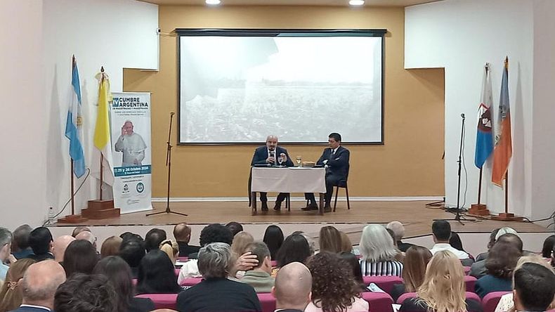 Se debate sobre el derecho laboral