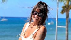 La modelo disfruta de otro día de calor en méxico vistiendo su microbikini favorita. La modelo disfruta de otro día de calor en méxico vistiendo su microbikini favorita.