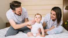 ANSES entrega dos extras a los beneficiarios de la AUH en octubre. ANSES entrega dos extras a los beneficiarios de la AUH en octubre.