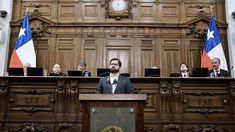 Gabriel Boric encabezó la asunción de los nuevos consejeros constitucionales. Gabriel Boric encabezó la asunción de los nuevos consejeros constitucionales.