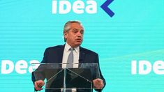 El mandatario culminará el Coloquio de IDEA.