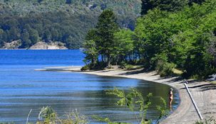En este lugar es posible realizar múltiples actividades que pueden disfrutar los amantes de la naturaleza y los deportes acuáticos.