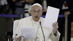 El Papa Francisco habló enla plaza de San Pedro del Vaticano por el rezo del Ángelus El Papa Francisco habló enla plaza de San Pedro del Vaticano por el rezo del Ángelus